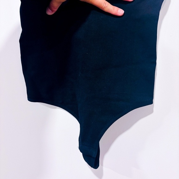 HEYSHAPE Black crossover halter bodysuit | Sculpting shapewear | Medium/Large * - Picture 9 of 12